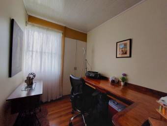 Venta de Casa en Rohrmoser, San José. RAH 25-139 Venta de Casa en Rohrmoser, San José. RAH 25-139