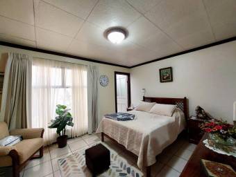 Venta de Casa en Rohrmoser, San José. RAH 25-139 Venta de Casa en Rohrmoser, San José. RAH 25-139