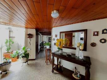 Venta de Casa en Rohrmoser, San José. RAH 25-139 Venta de Casa en Rohrmoser, San José. RAH 25-139