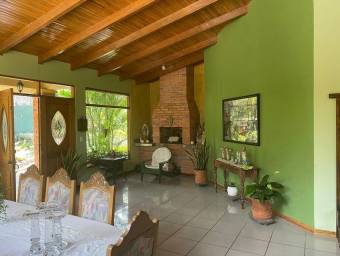 Venta de propiedad mas casa ideal para desarrollo en Sta Ana 26-388
