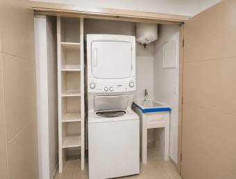 Alquiler de Apartamento en Condominio Vertical BAMBÚ Lagunilla, Heredia.