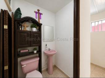 Venta de Casa en Jimenez-Pejibaye, Cartago.