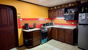Venta de Casa en Oreamuno-San Rafael, Cartago. RAH 26-2011