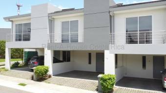 Se vende casa en Montes de Oca San José 26-2046