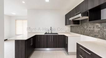 Se vende casa en Montes de Oca San José 26-2046