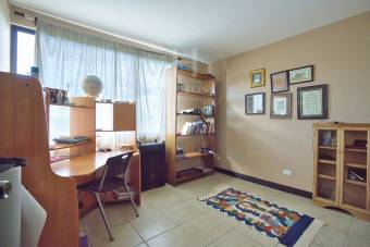Casa en venta en San Ramón de Tres Ríos con vistas panorámicas y amplio terreno nja1329