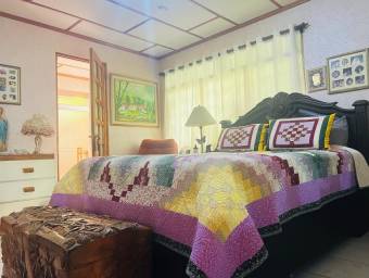 Venta de Casa en San Rafael-Ángeles, Heredia. RAH 26-647