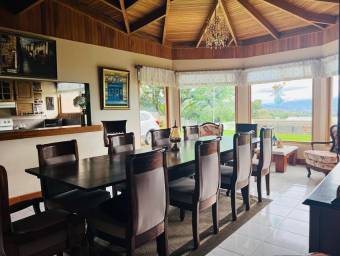 Venta de Casa en San Rafael-Ángeles, Heredia. RAH 26-647