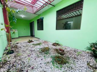 House for sale in Moravia, San José. Code CV5440