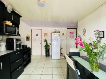 Venta de Casa APTO en San Rafael de Montes de Oca. RAH 26-1715 Venta de Casa APTO en San Rafael de Montes de Oca. RAH 26-1715