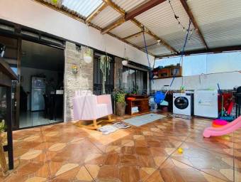 Venta de Casa APTO en San Rafael de Montes de Oca. RAH 26-1715 Venta de Casa APTO en San Rafael de Montes de Oca. RAH 26-1715