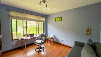 Casa en Condominio Hacienda Gregal Curridabat de 4 Habitaciones  nja1130
