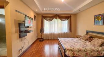 Casa en Condominio Hacienda Gregal Curridabat de 4 Habitaciones  nja1130