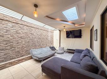 Casa de Una Planta en Venta Condominio Lomas de Montes de Oca 3 Habitaciones y Estudio noj