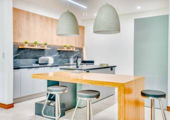 Apartamento de Lujo a Estrenar Condominio Roble Sabana, Santa Ana nja1324