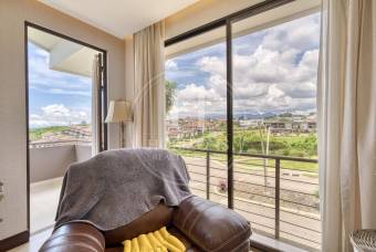 Casa en Venta en Condominio La Estefana con Jardín y Vistas a la Naturaleza 4 Habitaciones