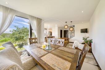 Casa en Venta en Condominio La Estefana con Jardín y Vistas a la Naturaleza 4 Habitaciones