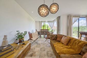Casa en Venta en Condominio La Estefana con Jardín y Vistas a la Naturaleza 4 Habitaciones