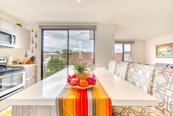 Casa en Venta en Condominio La Estefana con Jardín Privado y 4 Parqueos noj1104