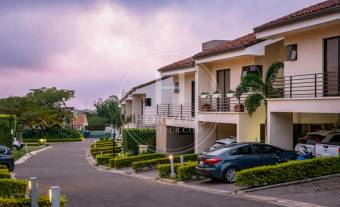 Apartamentos de Lujo a Estrenar en Condominio Attali, Escazu nja1322