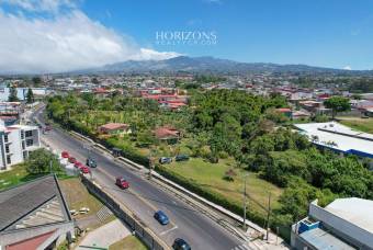 Terreno de 9.177m2 ideal para desarrollo comercial y residencial en Vázquez de Coronado nj