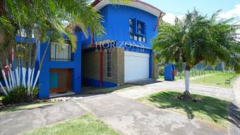 Se Vende Casa con Amplio Jardin en Residencial Sierras de La Union Vista a las Montañas nj