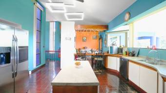 Se Vende Casa con Amplio Jardin en Residencial Sierras de La Union Vista a las Montañas nj