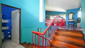 Se Vende Casa con Amplio Jardin en Residencial Sierras de La Union Vista a las Montañas nj