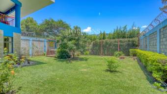 Se Vende Casa con Amplio Jardin en Residencial Sierras de La Union Vista a las Montañas nj