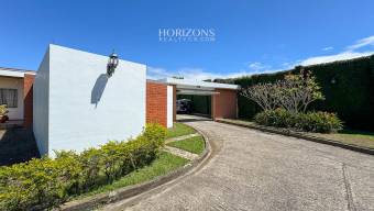 PROPIEDAD COMERCIAL CON CASA FRENTE A CARRETERA NACIONAL PRIMARIA 10 OREAMUNO CARTAGO NJC0, $ 1,100,000, 4.5, Cartago, Oreamuno