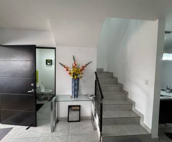 Casa de 2 plantas a la venta en Rincón de Sabanilla en San Pablo de Heredia