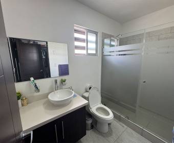 Casa de 2 plantas a la venta en Rincón de Sabanilla en San Pablo de Heredia
