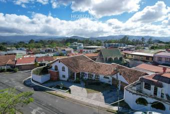 AMPLIA CASA EN VENTA! CON USO DE SUELO MIXTO EN RESIDENCIAL GONZALEZ ÁNGULO EN ORIENTAL CA, $ 775,000, 5, Cartago