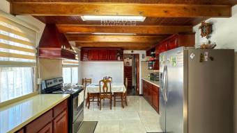AMPLIA CASA EN VENTA! CON USO DE SUELO MIXTO EN RESIDENCIAL GONZALEZ ÁNGULO EN ORIENTAL CA, $ 775,000, 5, Cartago