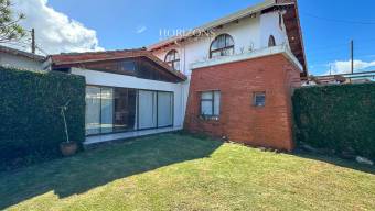 AMPLIA CASA EN VENTA! CON USO DE SUELO MIXTO EN RESIDENCIAL GONZALEZ ÁNGULO EN ORIENTAL CA, $ 775,000, 5, Cartago