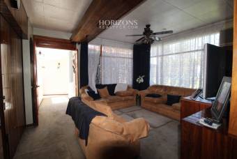 PROPIEDAD COMERCIAL CON CASA FRENTE A CARRETERA NACIONAL PRIMARIA 10 OREAMUNO CARTAGO NJC0, $ 1,100,000, 4.5, Cartago, Oreamuno
