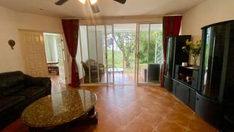 Alquiler de Apartamento Amueblado en Santa Ana. 26-644