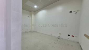 Venta de Local Comercial en Plaza Murano, Santa Ana. RAH 26-2045, $ 780,000, 3, San José, Santa Ana