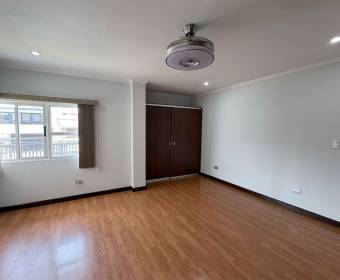 Casa de 1 planta en residencial a la venta en San Rafael de Escazú