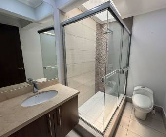 Casa de 1 planta en residencial a la venta en San Rafael de Escazú