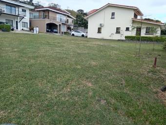 Venta de Lote en Piedades de Santa Ana. RAH 25-1268