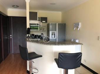 Se alquila apartamento en Santa Ana San José 26-2026