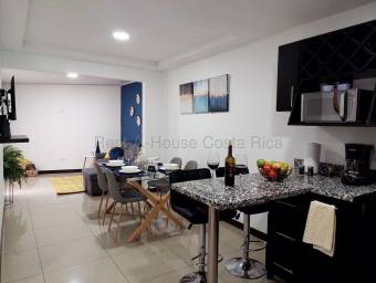 Se alquila apartamento en Ulloa Heredia 26-1799