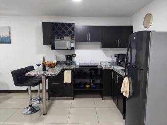 Se alquila apartamento en Ulloa Heredia 26-1799