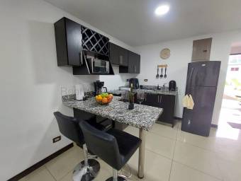 Se alquila apartamento en Ulloa Heredia 26-1799