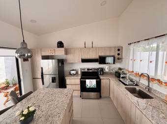 SE VENDE CASA AMOBLADA EN HERRADURA SE VENDE CASA AMOBLADA EN HERRADURA