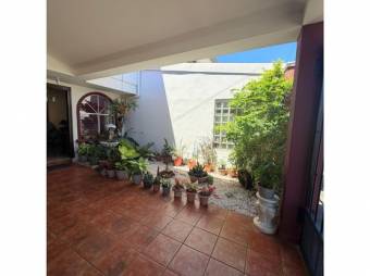 VENTA DE CASA, ALAJUELA, RESIDENCIAL ESTEBAN - 9988719