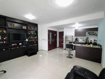 Apartamento en venta en piso 10 con paneles solares en San José #26-2006 GS