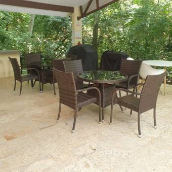 Venta de Apartamento en Piedades de Santa Ana. RAH 26-2057