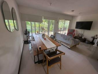 Venta de Apartamento en Piedades de Santa Ana. RAH 26-2057